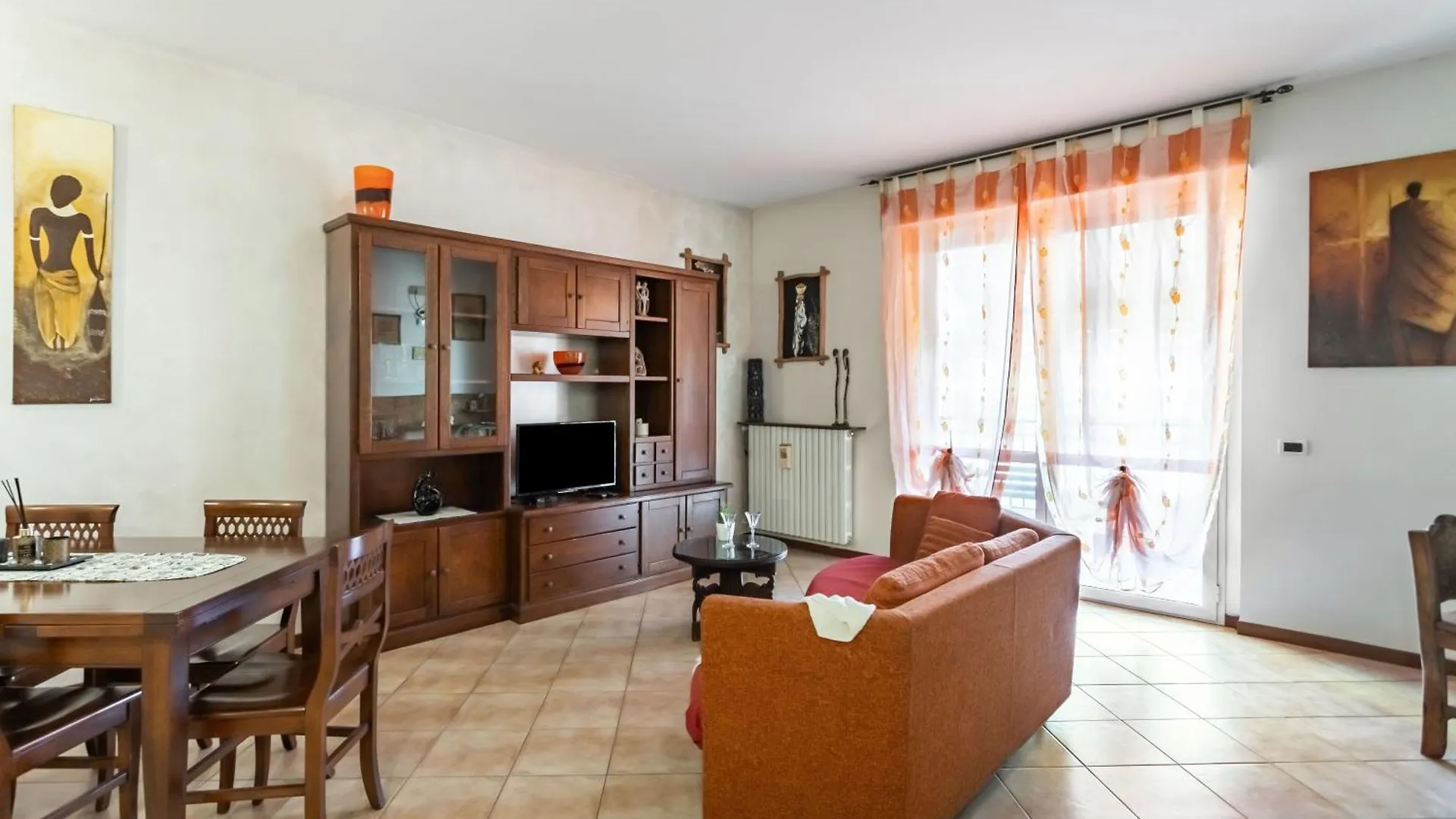 Lilly House - Travaco Siccomario - By Host4U Lejlighed San Martino Siccomario 0*,  Italien